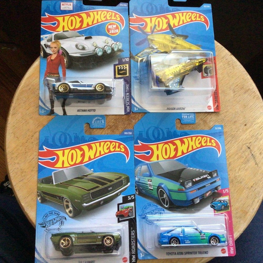 4 Hot Wheels;Poison Arrow-69 Camaro Convertible-Toyota AE86 Sprinter-Astana Hott